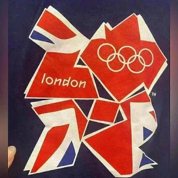 2012 London Olympics women navy t shirt Sz M - EUC - Picture 3 of 4